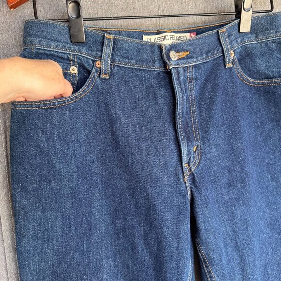 Vintage Levi's 100% Cotton Dark Blue Denim Classic Relaxed Tapered Jeans Size 10 - Picture 4 of 10